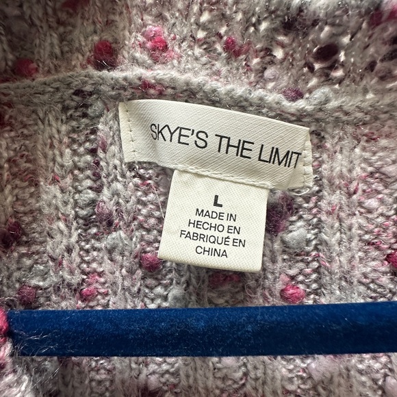 Skye's the Limit Pink and Gray V-Neck Sweater - Picture 2 of 3